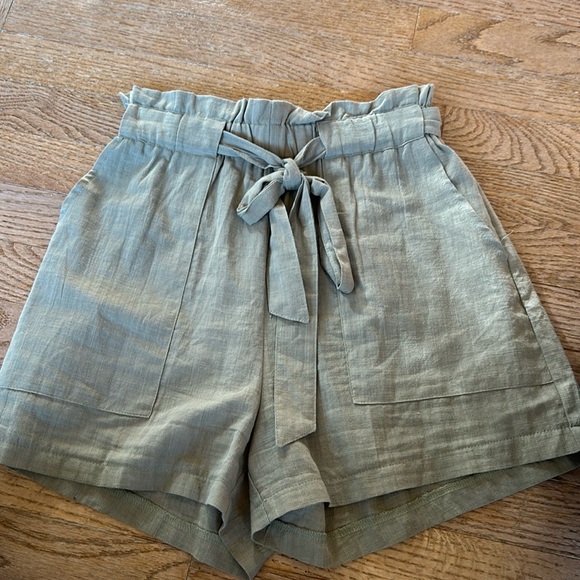 SHEIN Pants - Shein shorts size 4